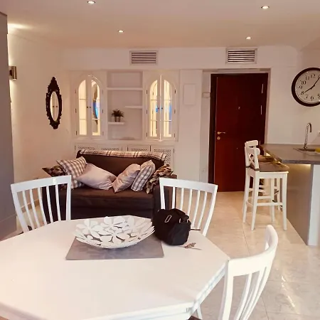 Romantic Flat *